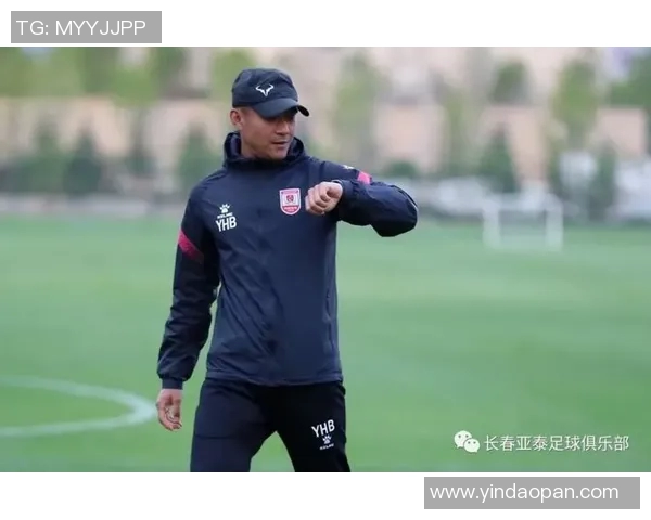 成都网球队反击战术解析与实战应用探讨